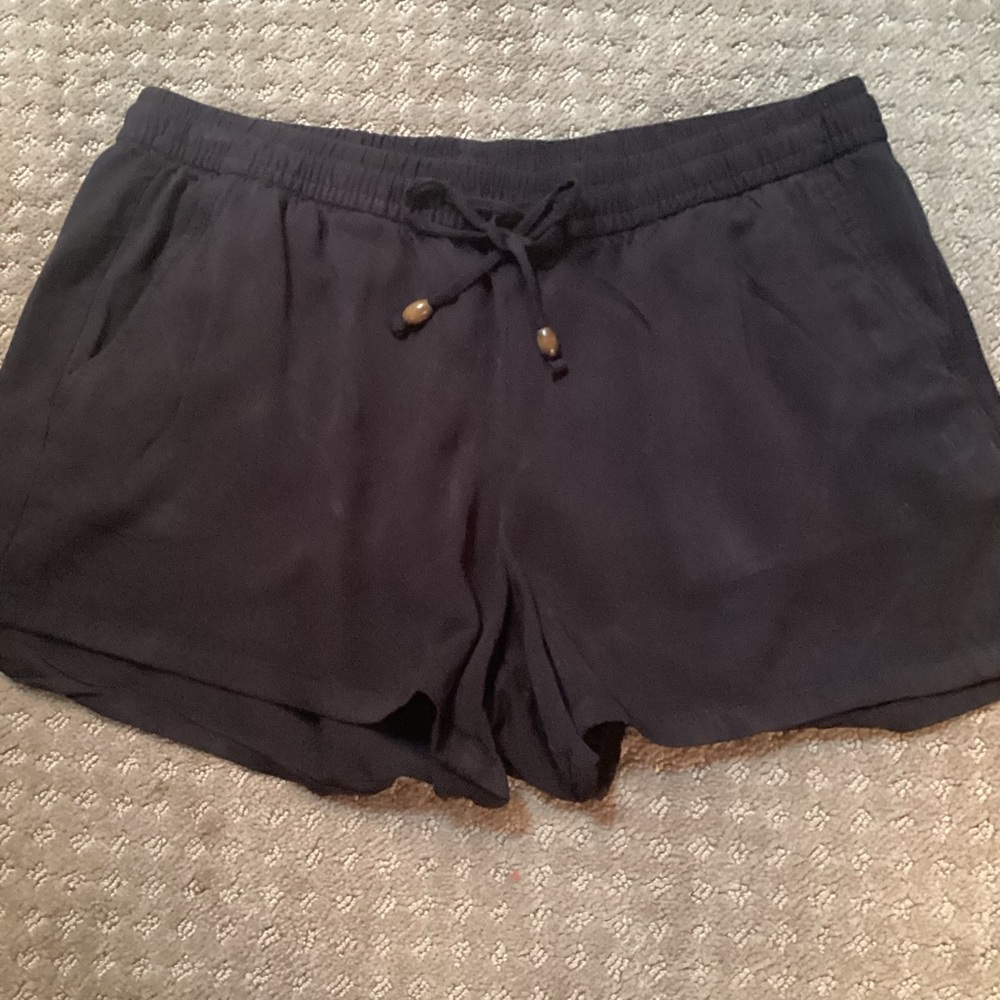 Old Navy Women's Black Shorts, elastic waist and tie, pockets, Medium